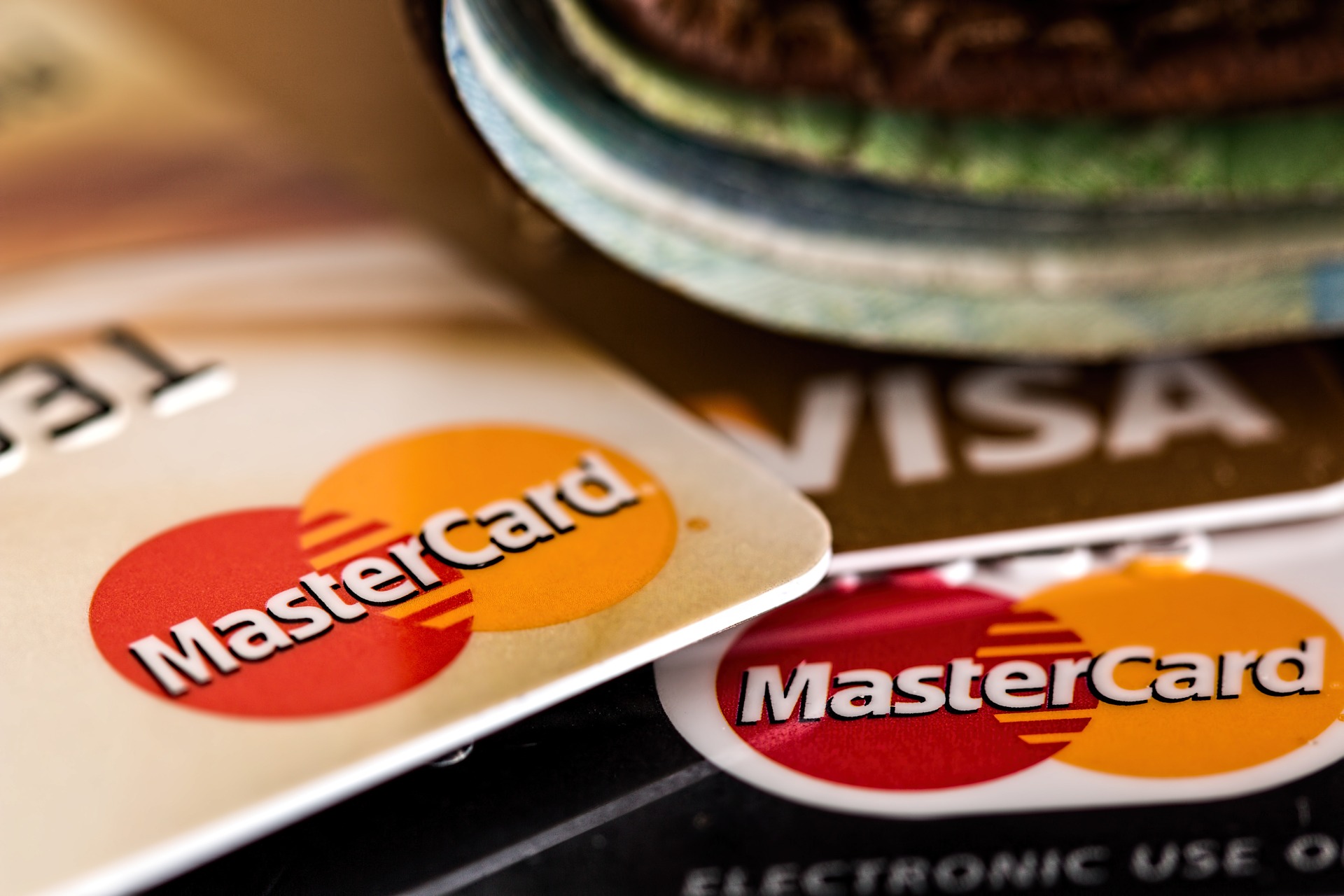 Como fazer cartão de crédito pela internet – Itaú, Santander, BB e Nubank